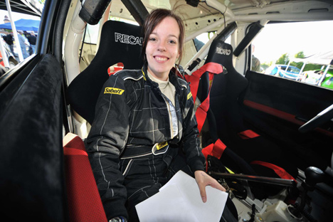 Ung talentfuld codriver fra Bramming: Michelle Danielsen nyder at køre rally, også når det går rigtig stærkt.
